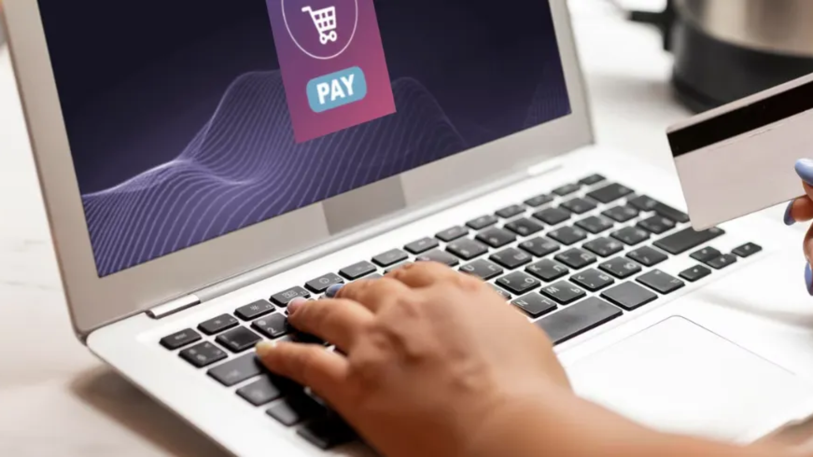 Travel agent making online booking payment using multiple payment methods in AgencyAuto