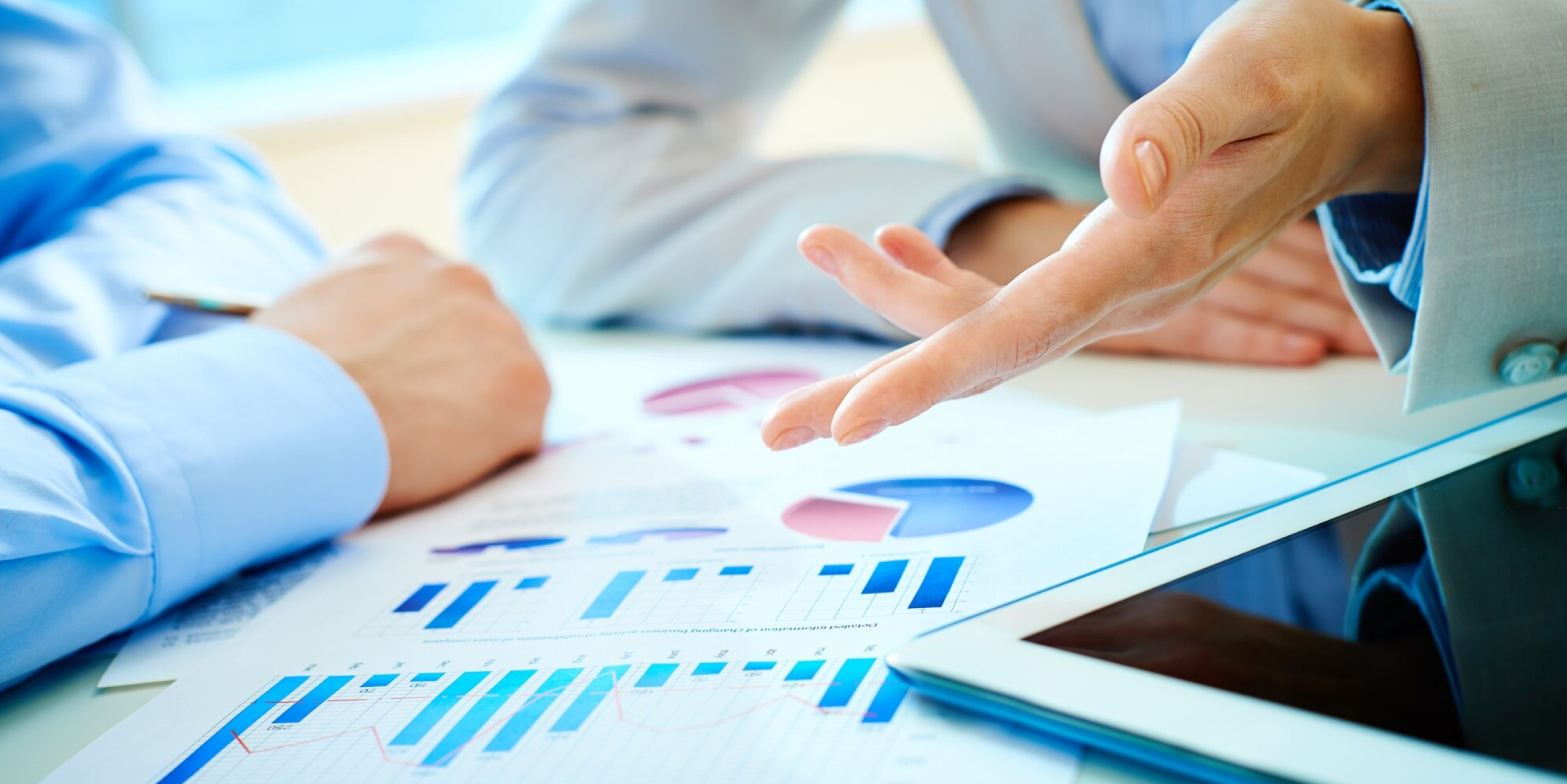 How a Strong Reporting Module Helps Travel Agencies Stay Ahead of the Competition